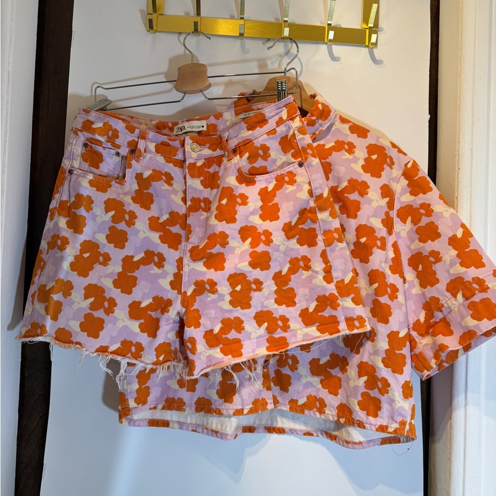 Zara Orange and Pink Floral Women's Shorts and Top